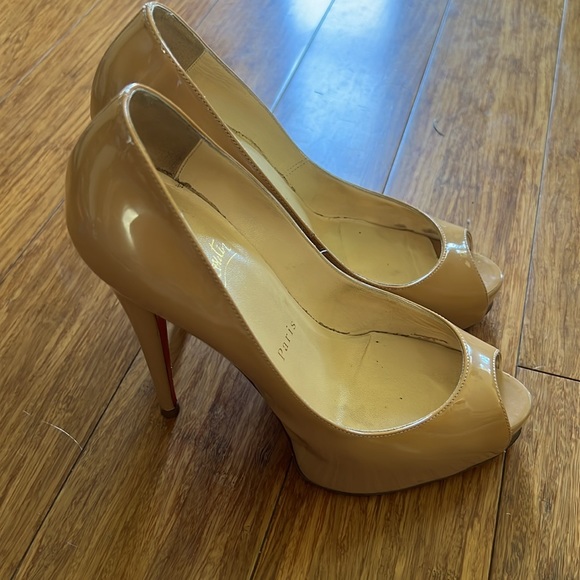 CHRISTIAN LOUBOUTIN NEW VERY PRIVÈ - Picture 2 of 8